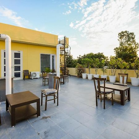 Oyo 75460 Sky High Residency Hotel Ludhiana Luaran gambar