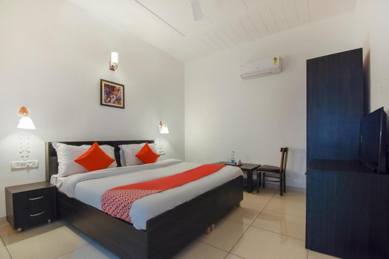 Oyo 75460 Sky High Residency Hotel Ludhiana Luaran gambar