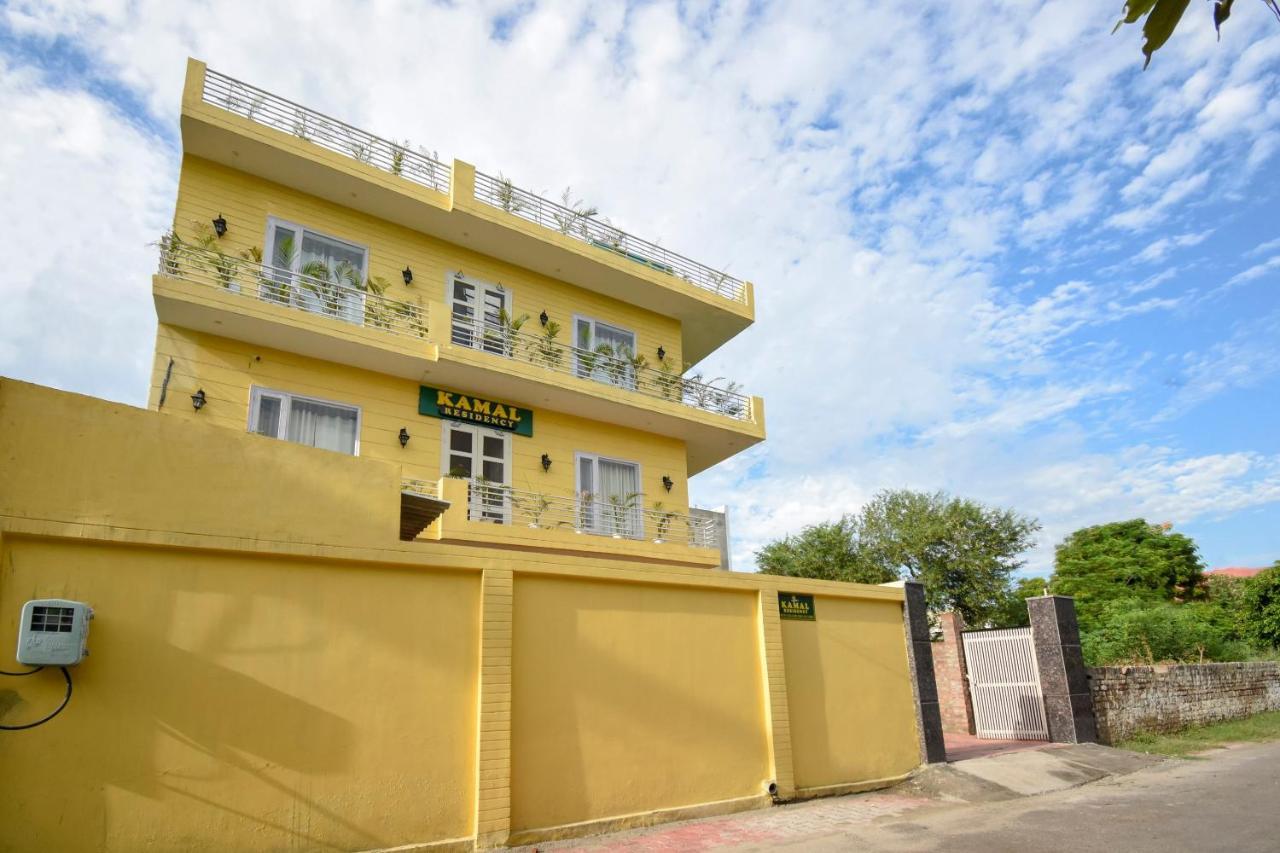 Oyo 75460 Sky High Residency Hotel Ludhiana Luaran gambar