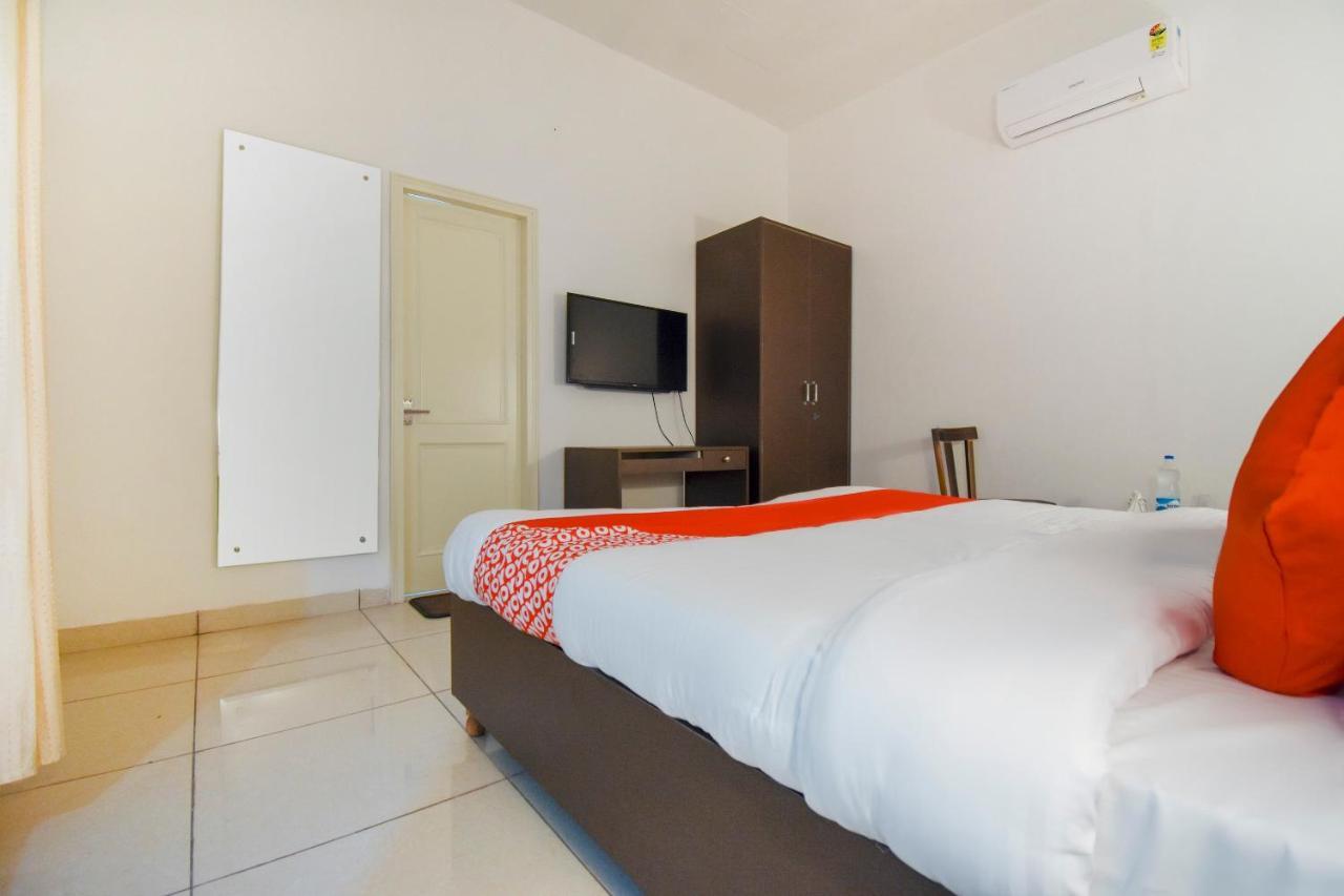 Oyo 75460 Sky High Residency Hotel Ludhiana Luaran gambar