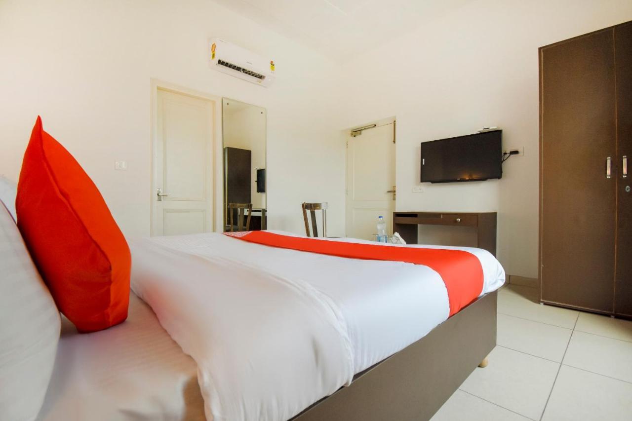 Oyo 75460 Sky High Residency Hotel Ludhiana Luaran gambar
