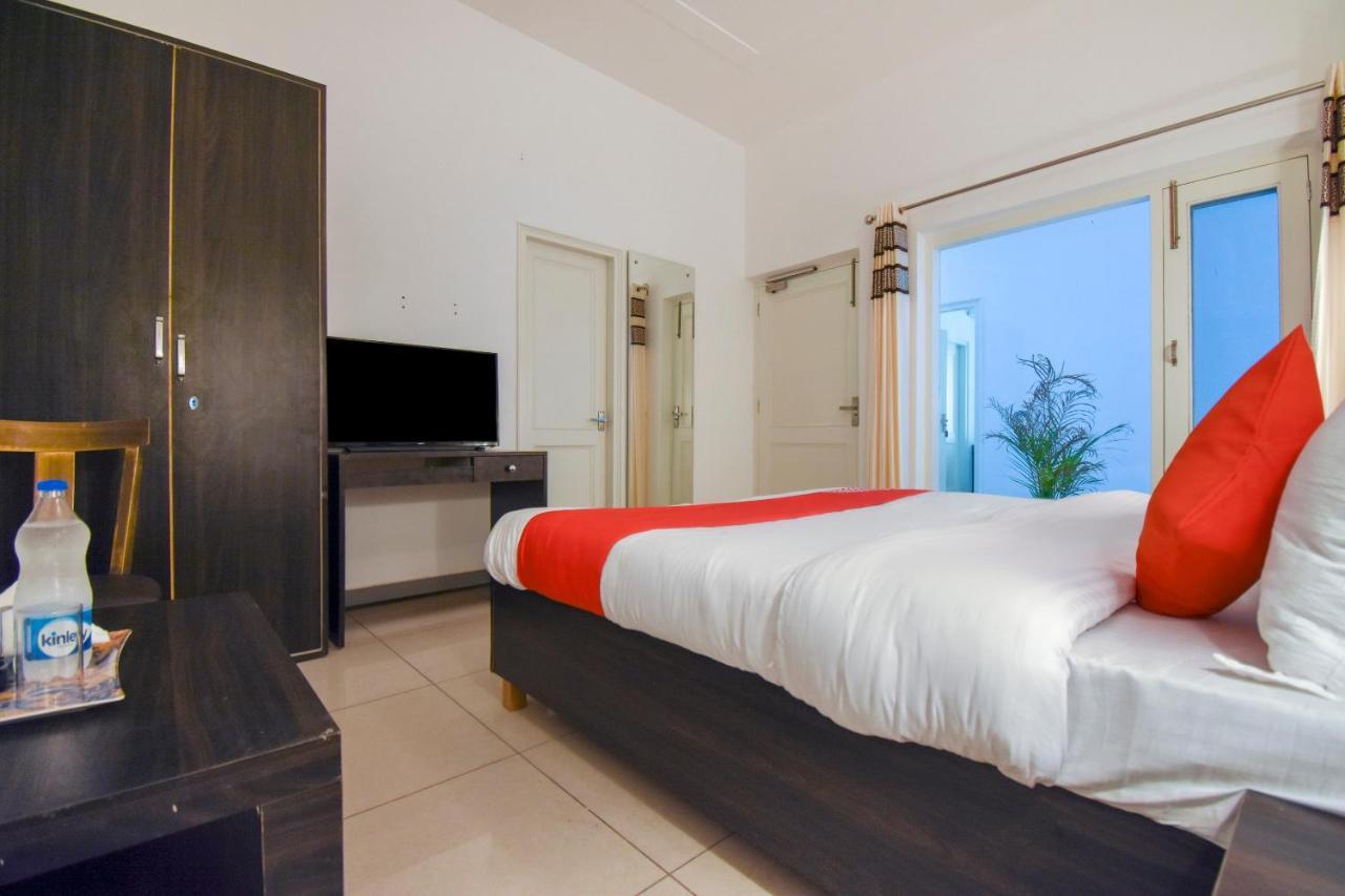 Oyo 75460 Sky High Residency Hotel Ludhiana Luaran gambar