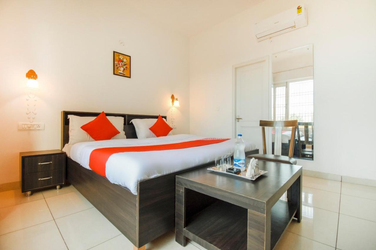 Oyo 75460 Sky High Residency Hotel Ludhiana Luaran gambar