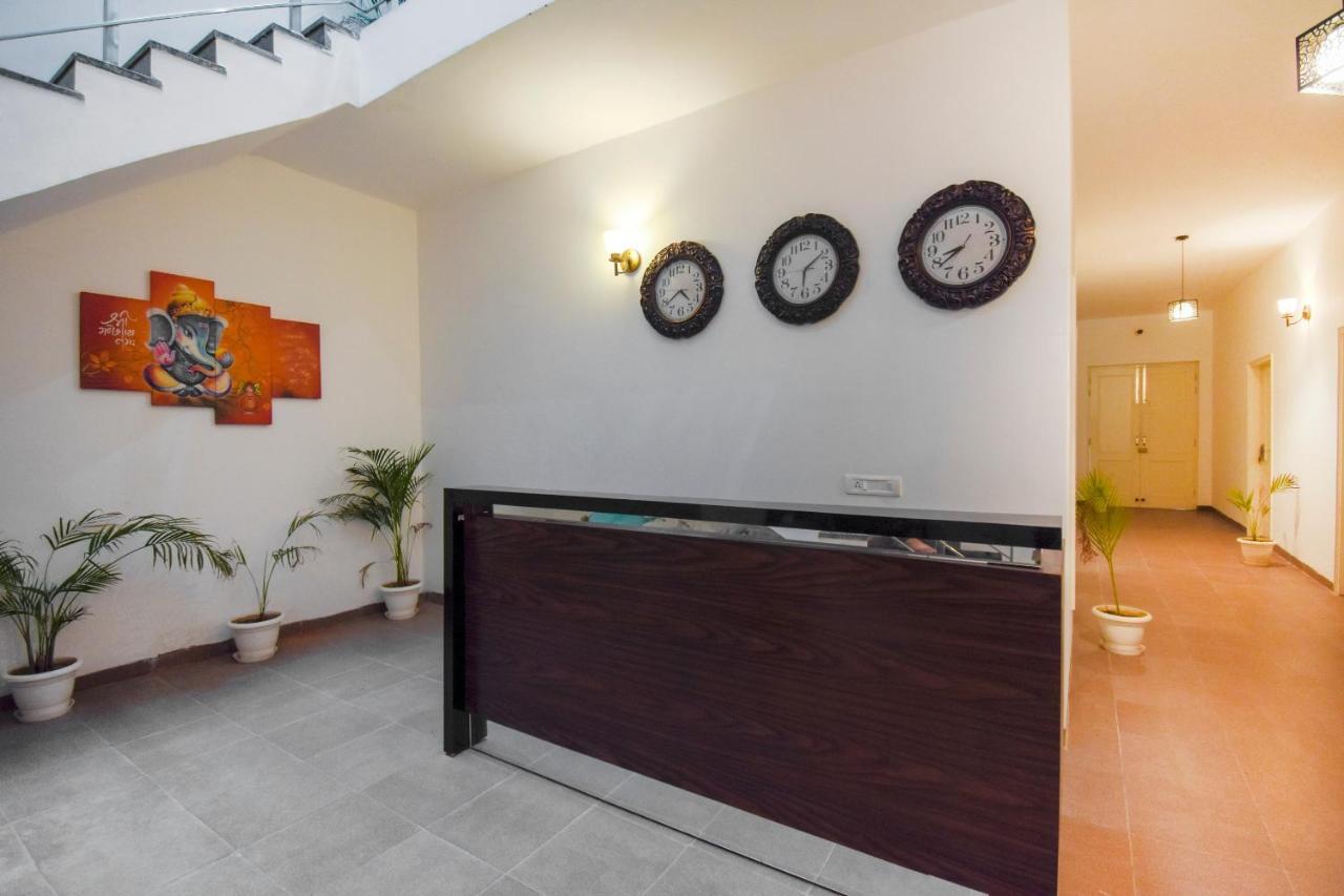 Oyo 75460 Sky High Residency Hotel Ludhiana Luaran gambar
