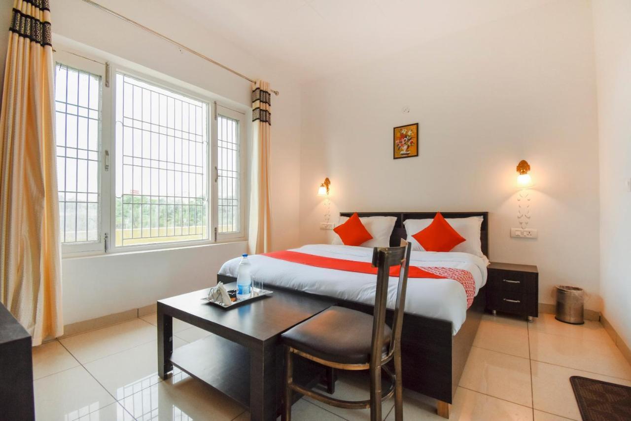 Oyo 75460 Sky High Residency Hotel Ludhiana Luaran gambar