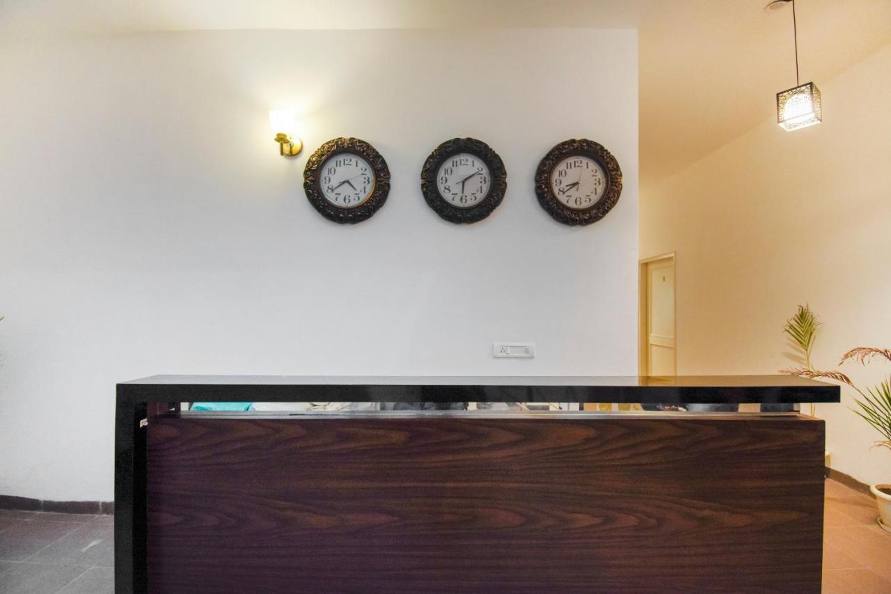 Oyo 75460 Sky High Residency Hotel Ludhiana Luaran gambar